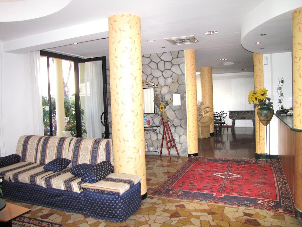 Hotel New Primula Rimini Buitenkant foto