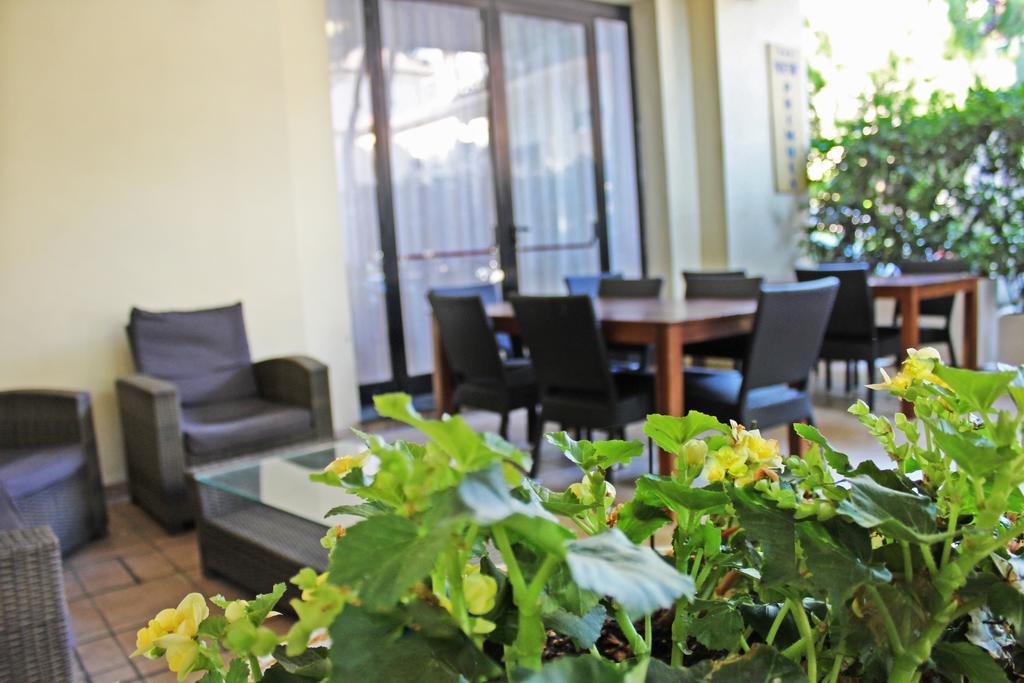 Hotel New Primula Rimini Buitenkant foto